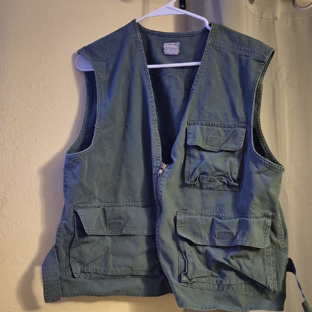 26 International Green Cotton Vest